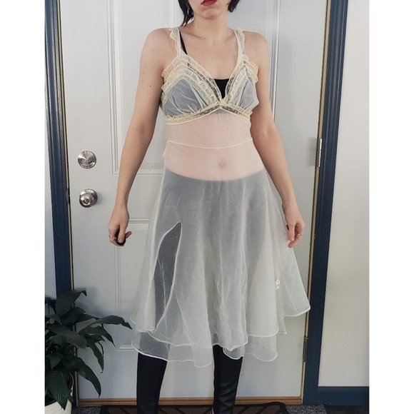 Vintage 60s Sheer Slip‎ - Picture 1 of 4